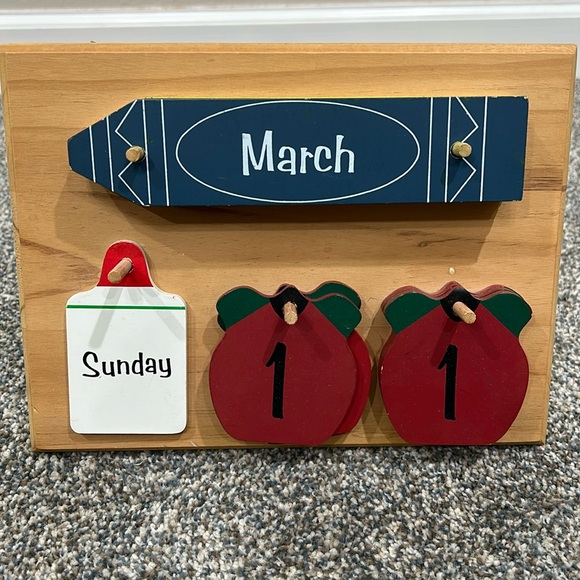 Teacher Calender - Picture 1 of 10